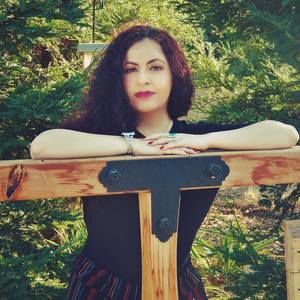 Meet your Posher, Elena